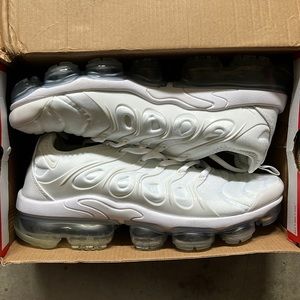 Nike Air VaporMax Plus (Size: 11)